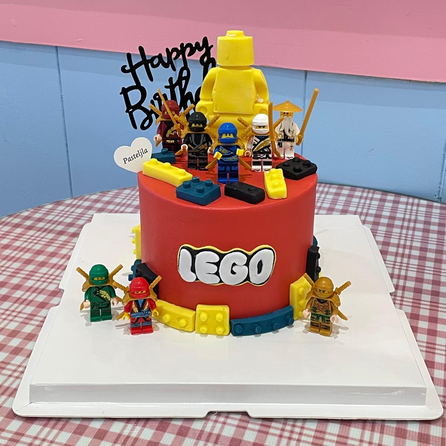 Lego ninja cake