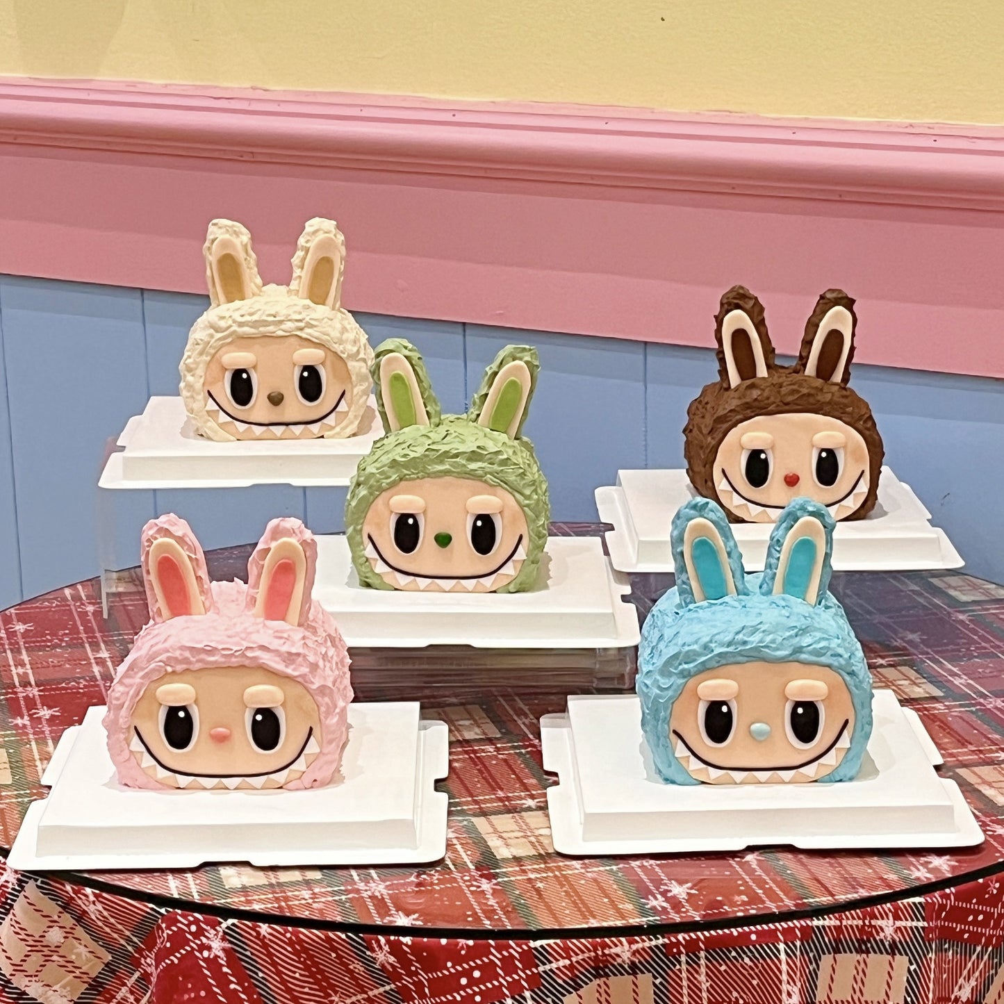 Labubu head cake