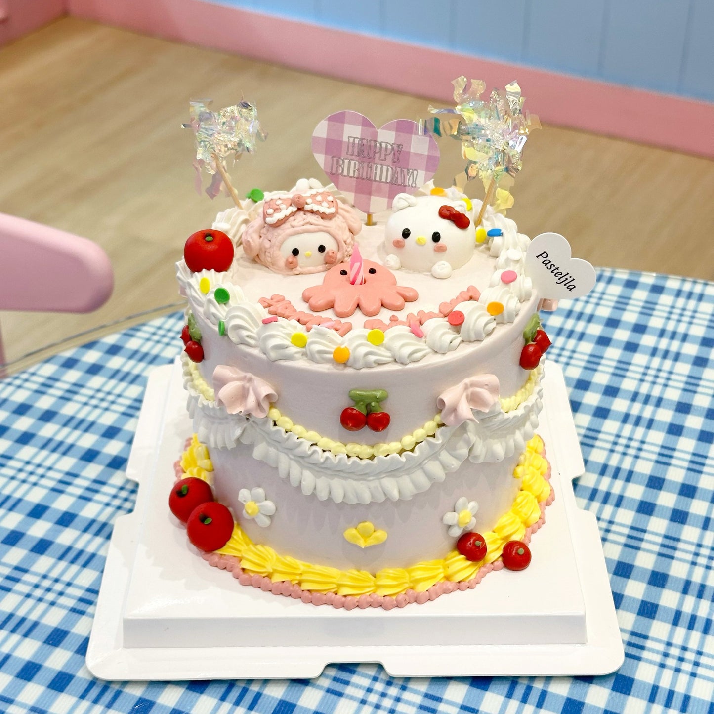 Melody and hello kitty cake