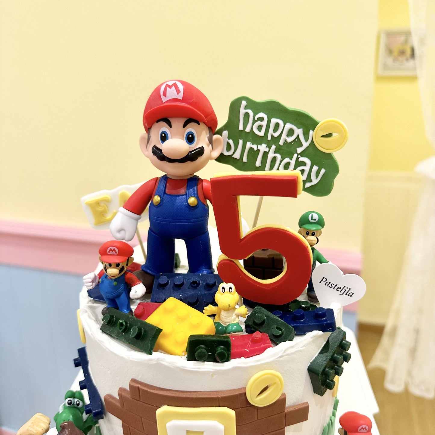 Mario and friends cake