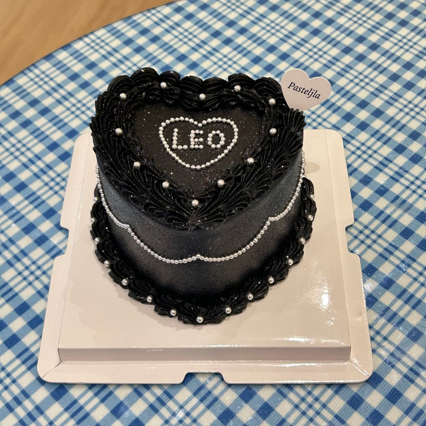 Black glitter cake