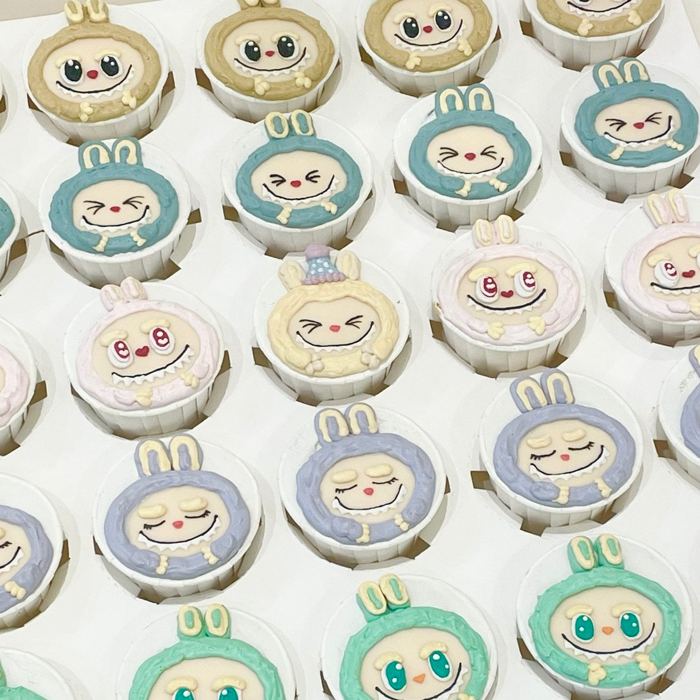 Labubu cupcakes