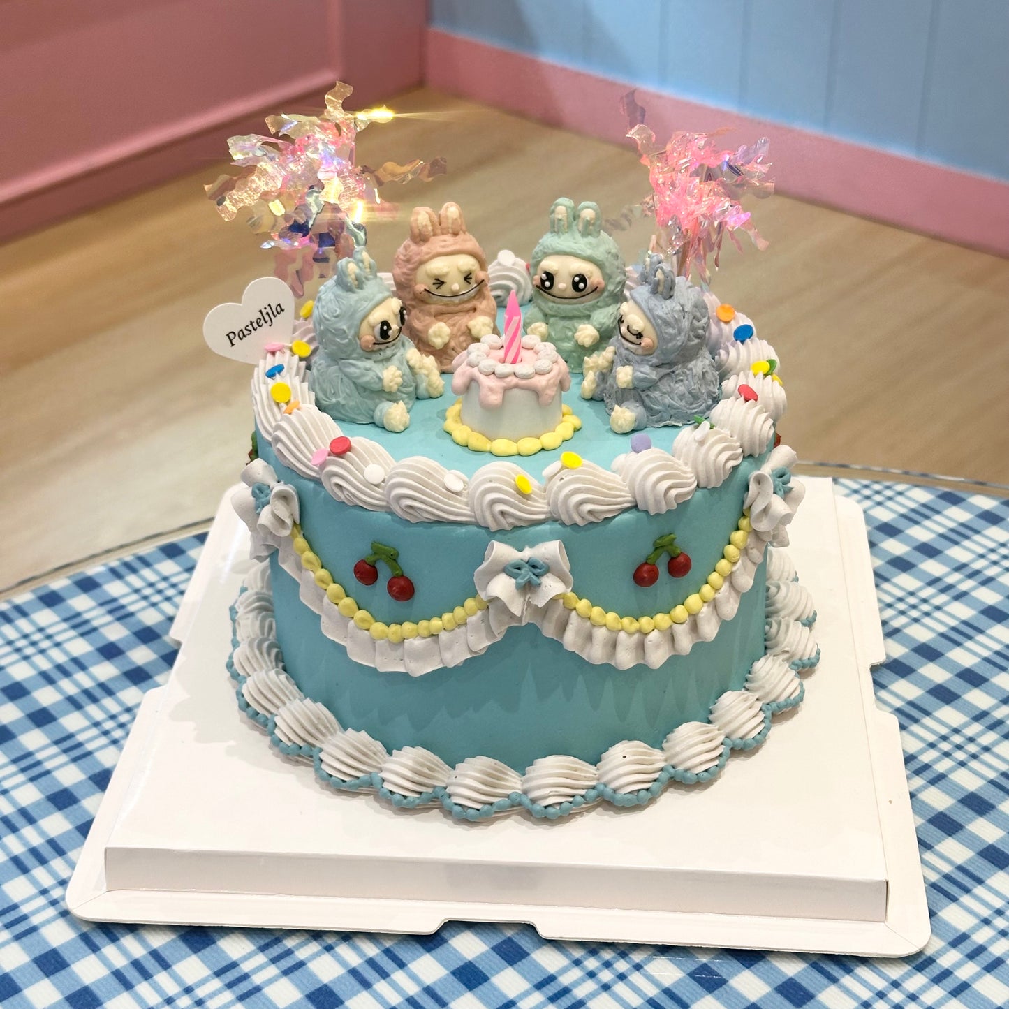 Buttercream labubu cake