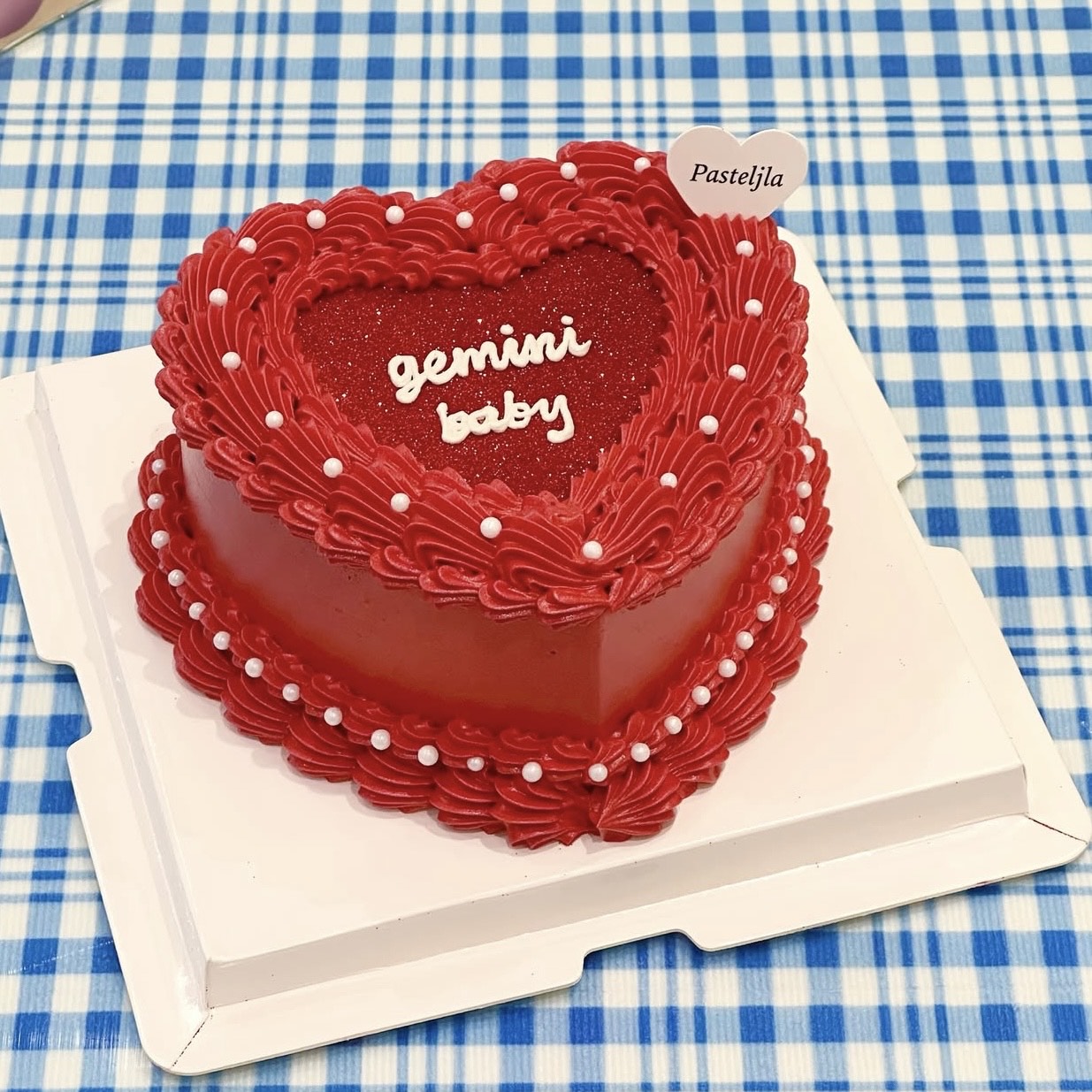 Heart Shape Red Glitter Cake