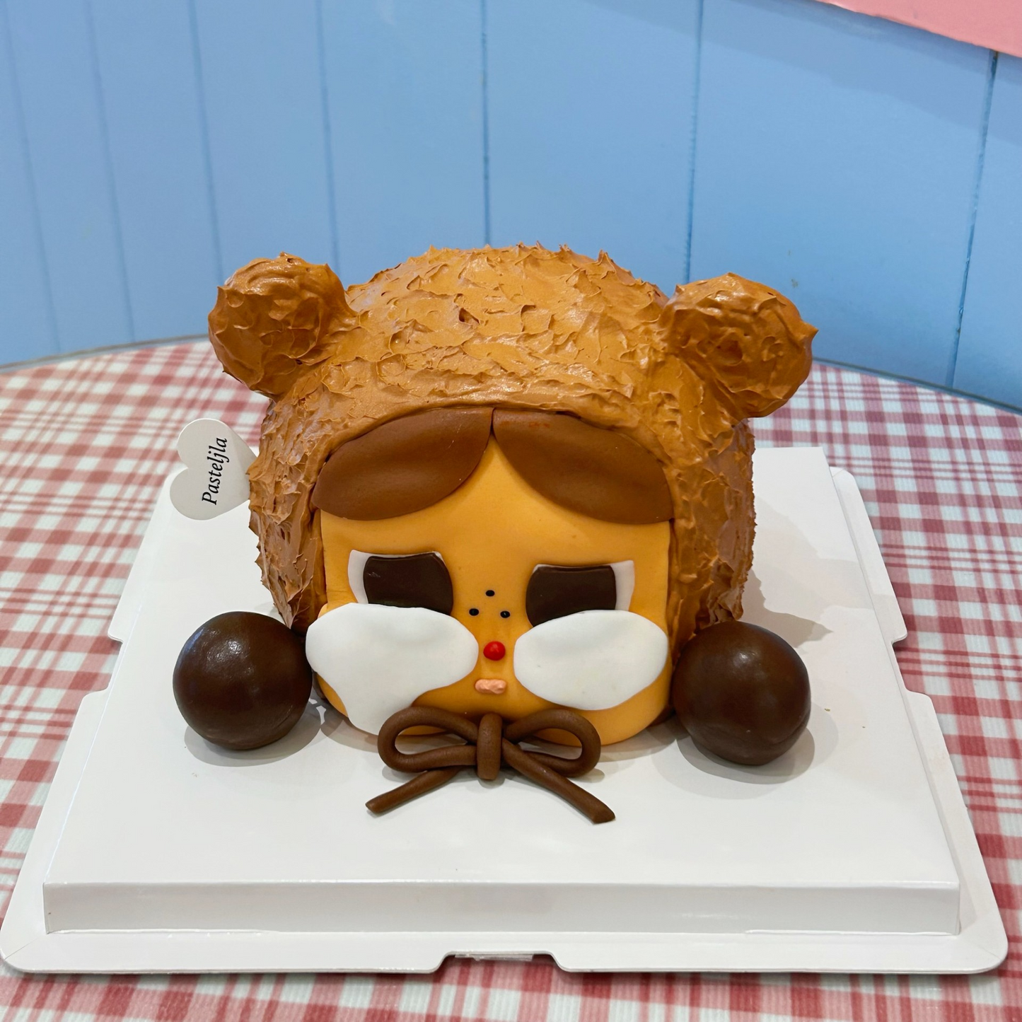 Crybaby brown cake