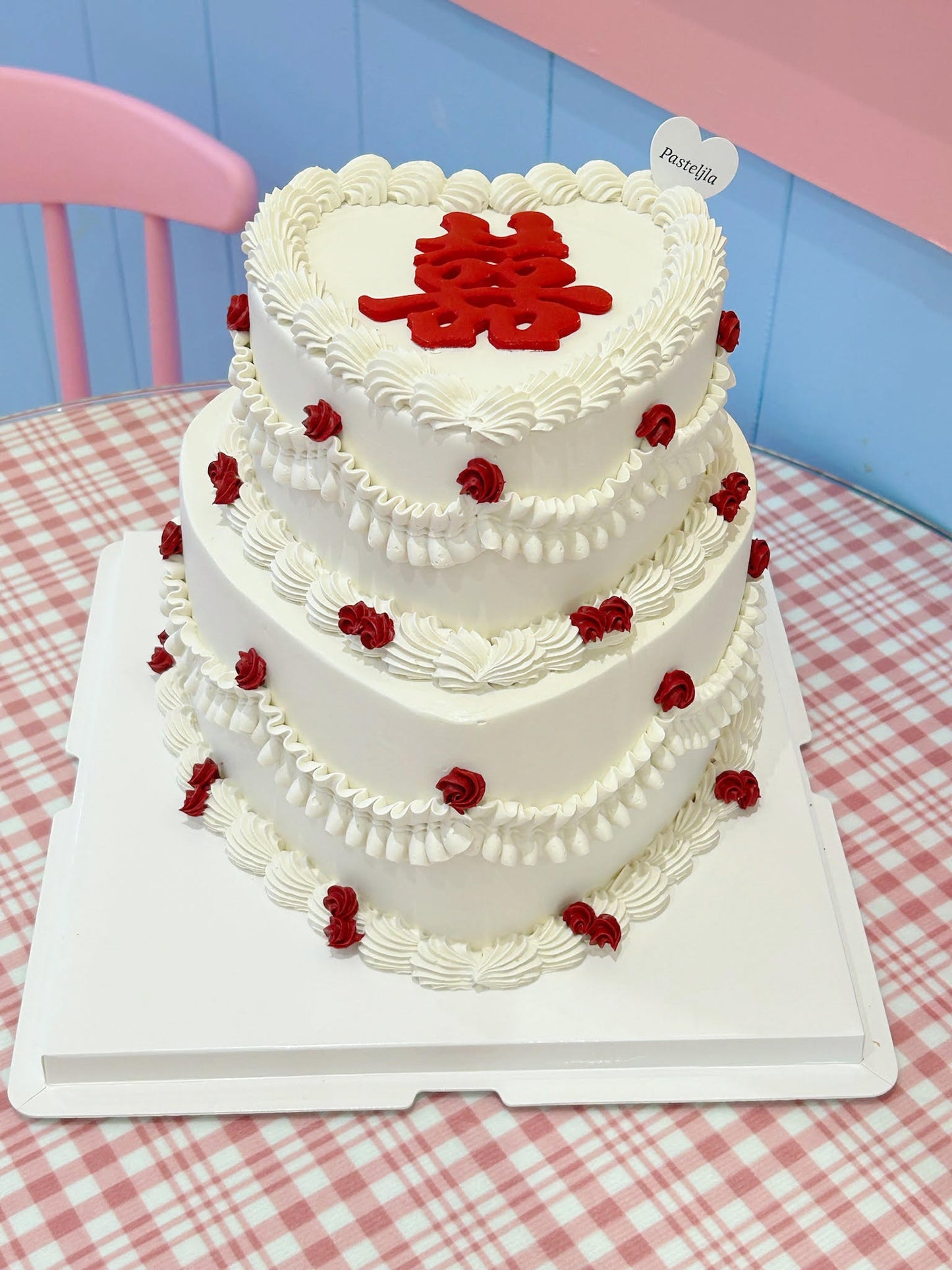 Two tier Chinese wedding cake