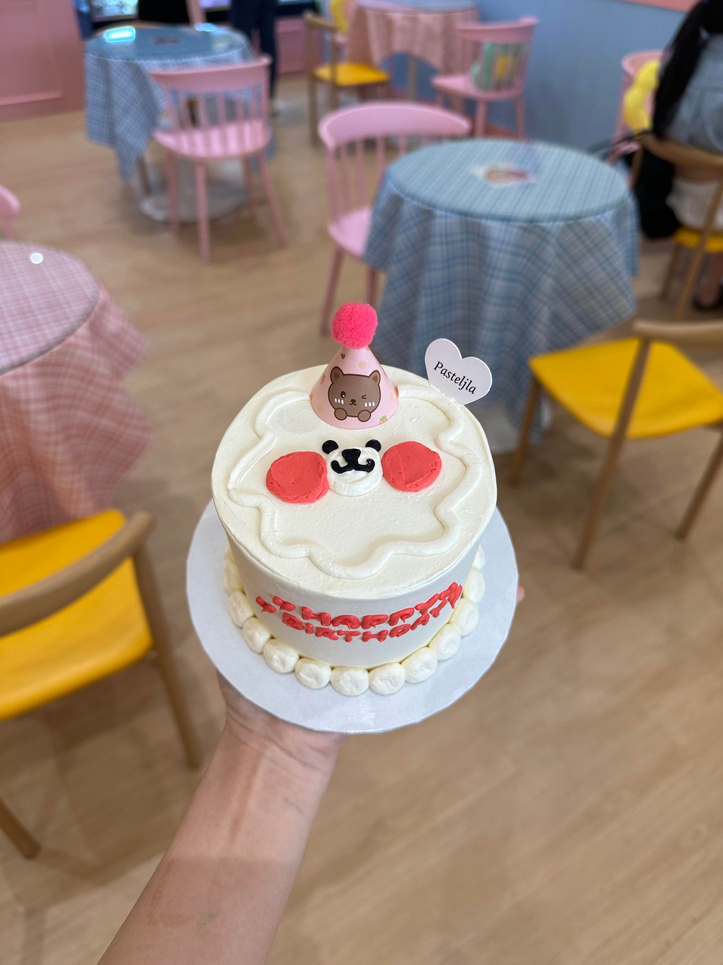 Cutie White Bear Cake