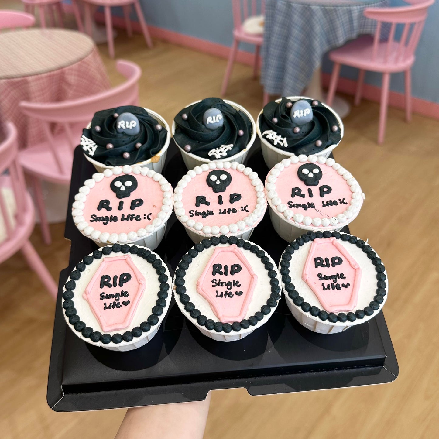 Black pink RIP single life cupcakes