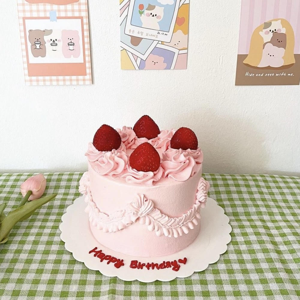 Pink Vintage Strawberry Cake