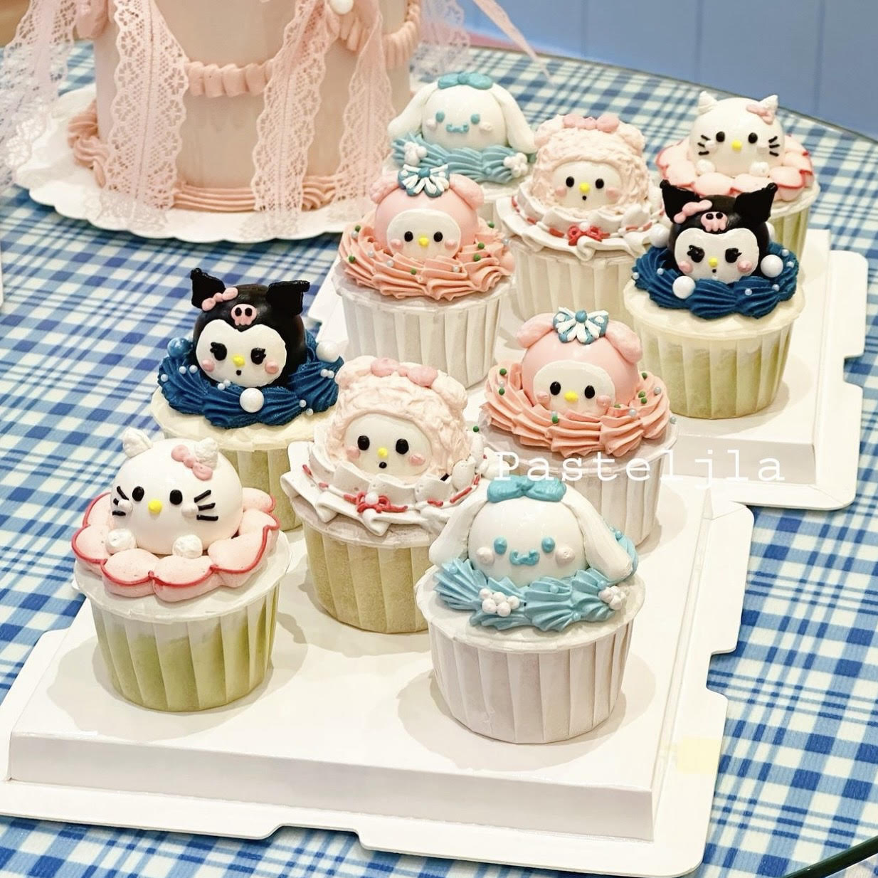 3D Sanrio cupcakes