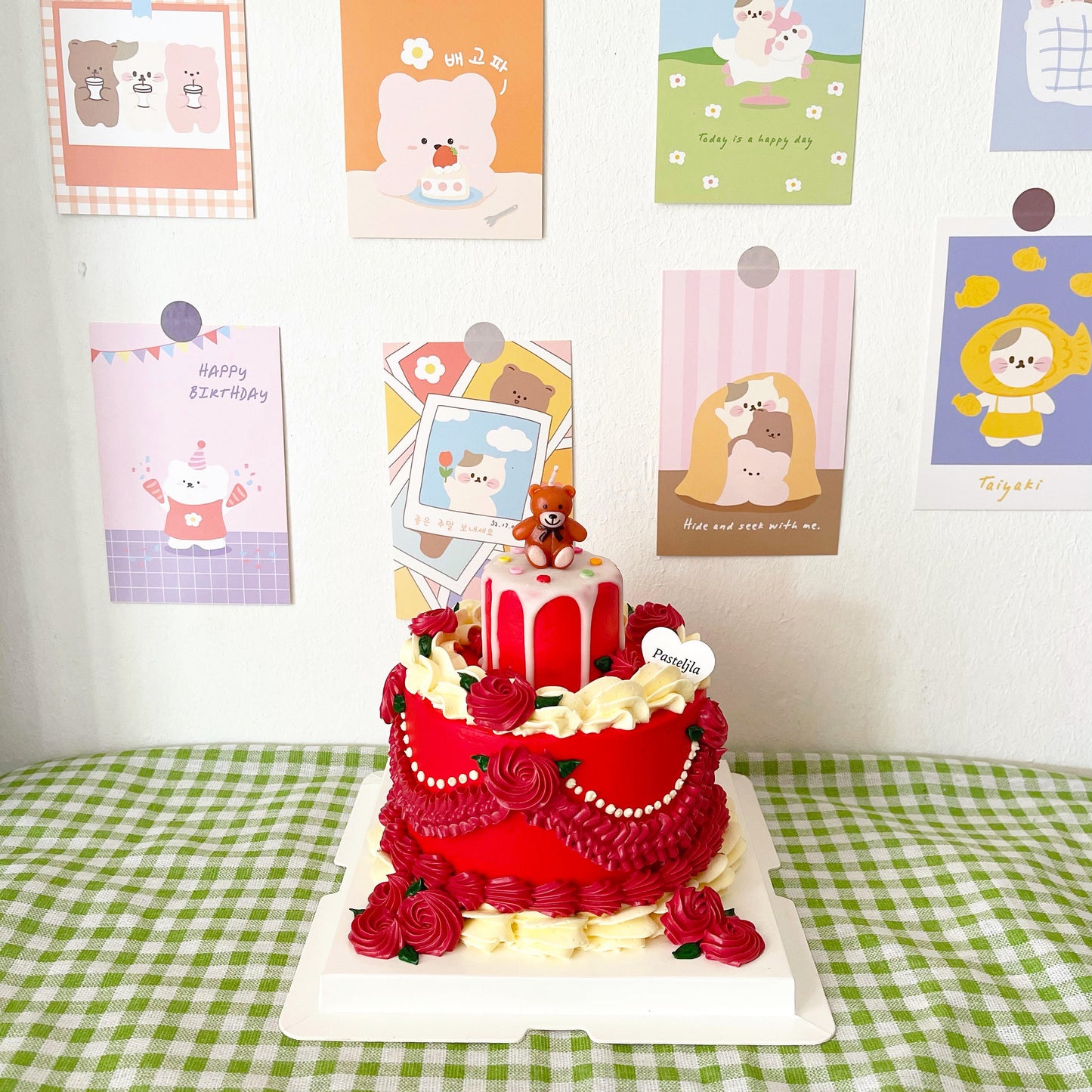 Mini two tier bear cake