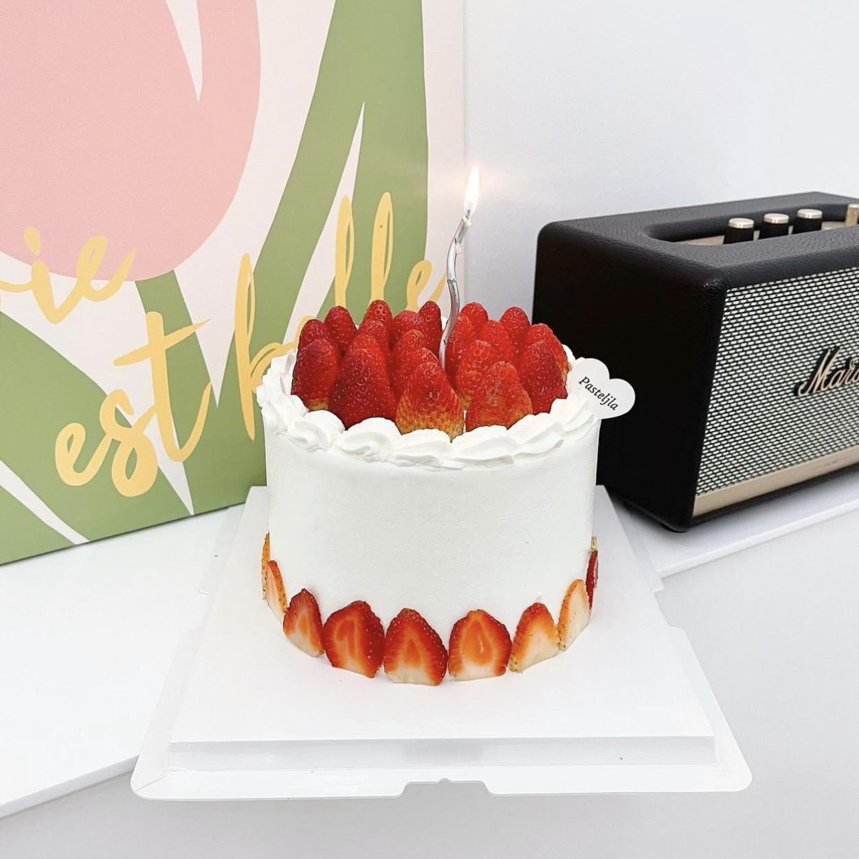 Very Berry Strawberry Cake