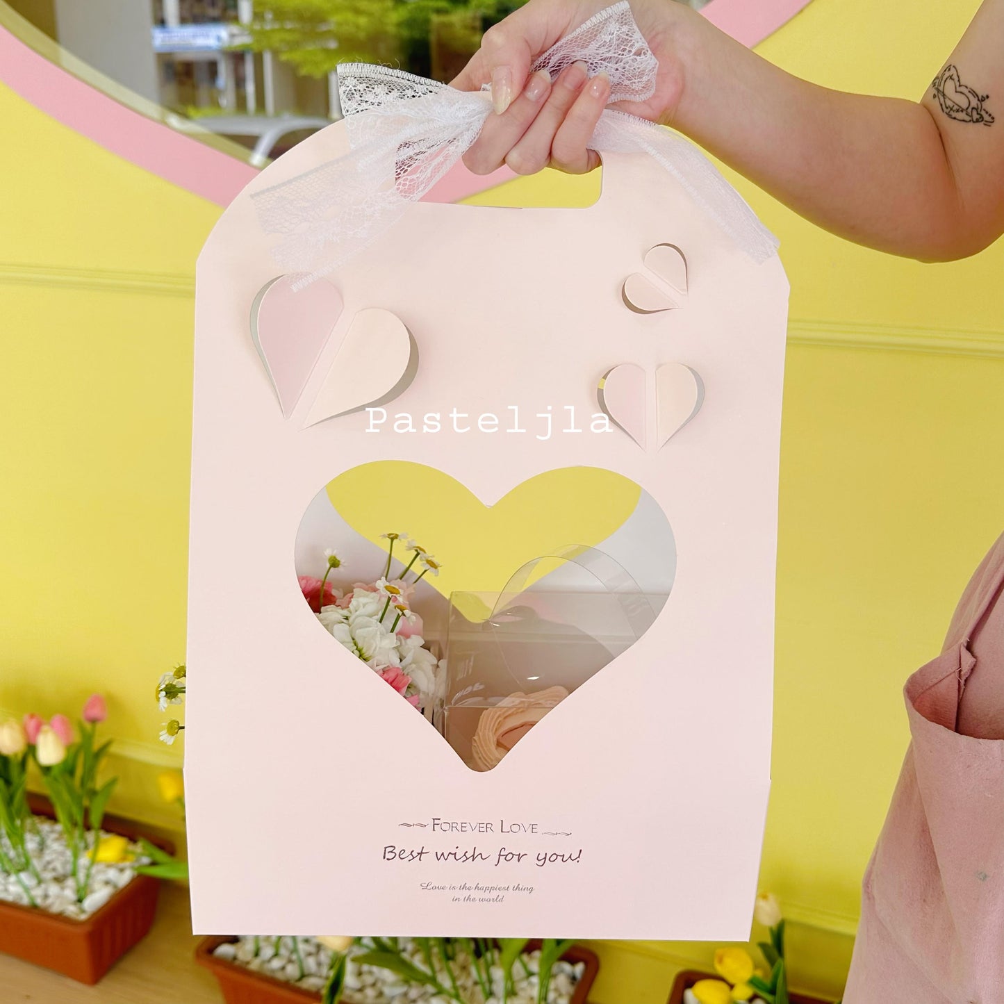 Fresh Floral Cake Box