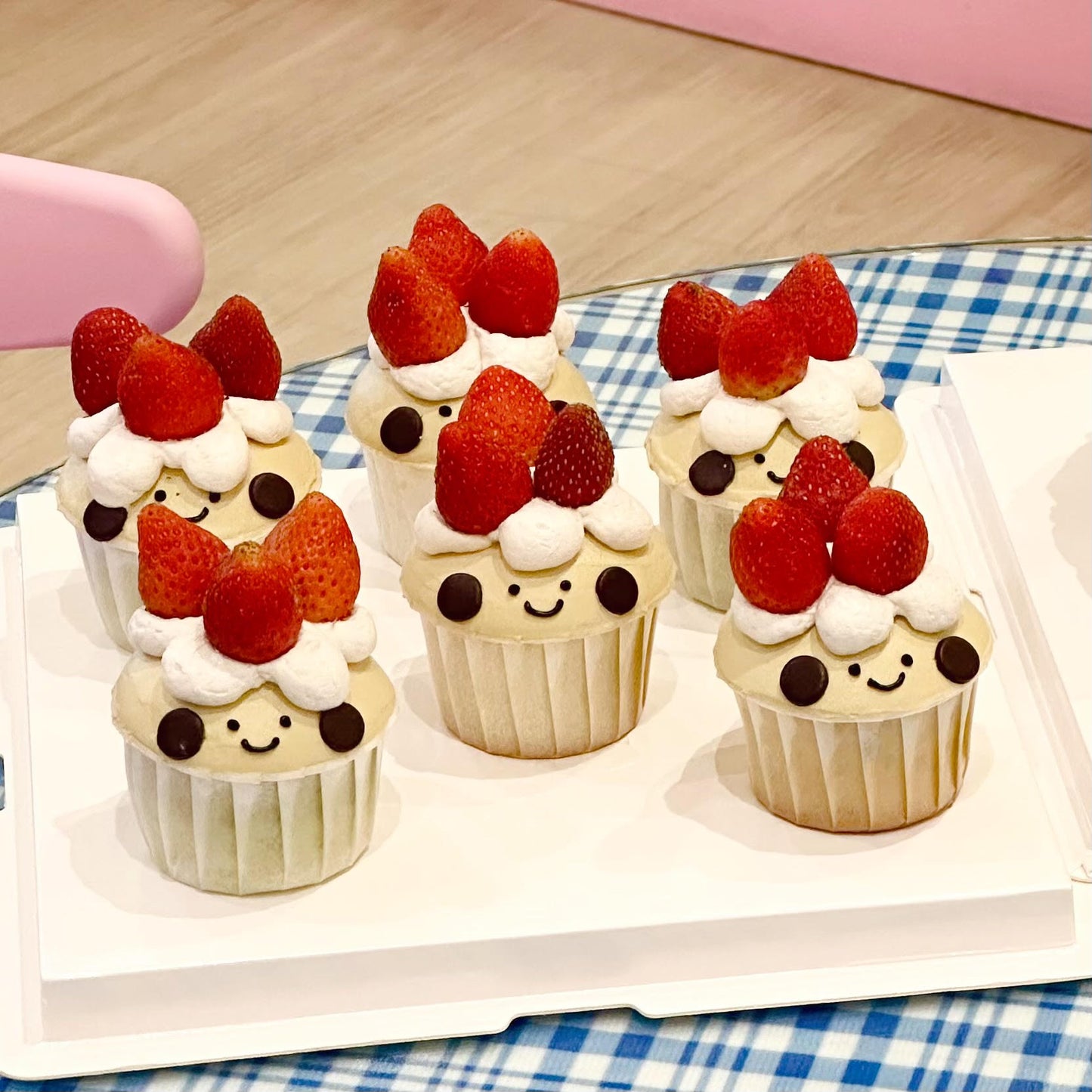 Jelly cat cupcakes