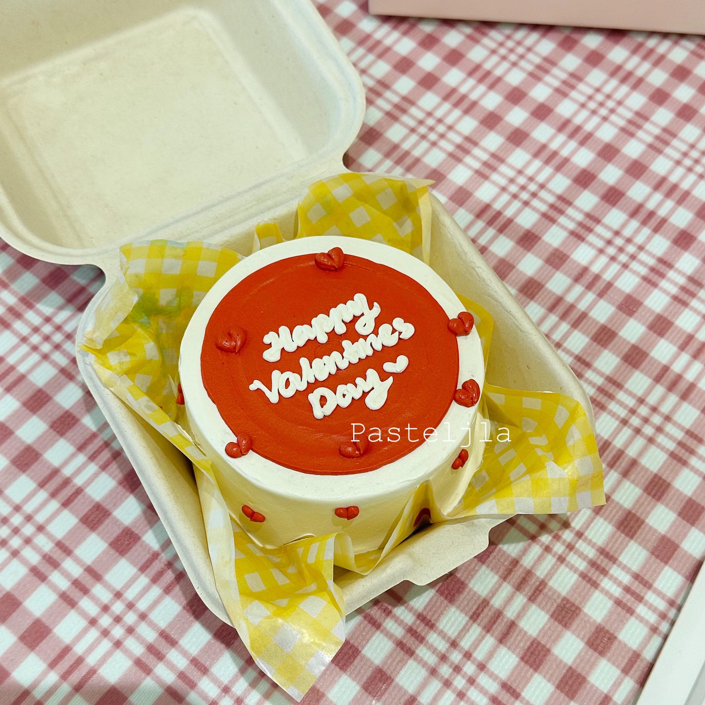 Minimalist Bento Vday Cake