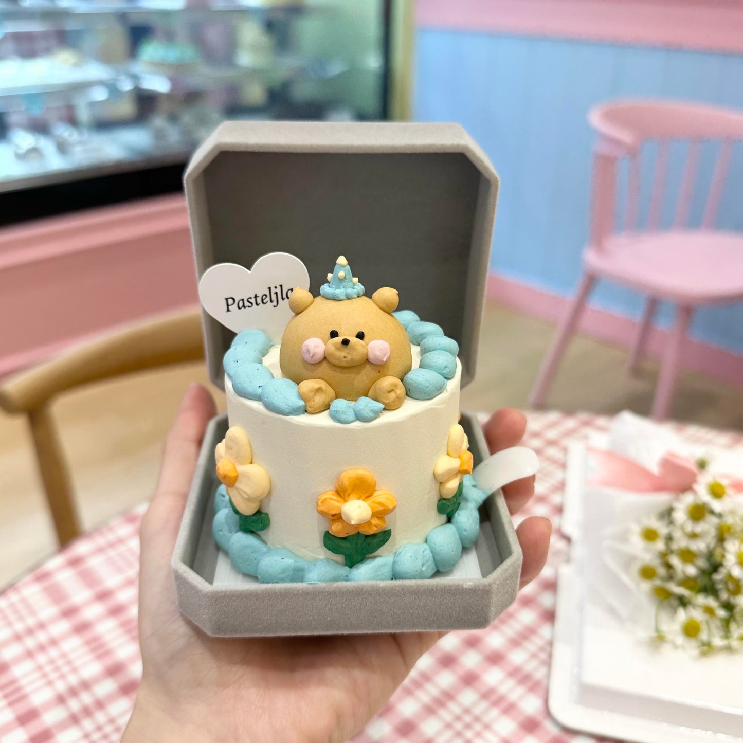 Mini Bear Ring Cake