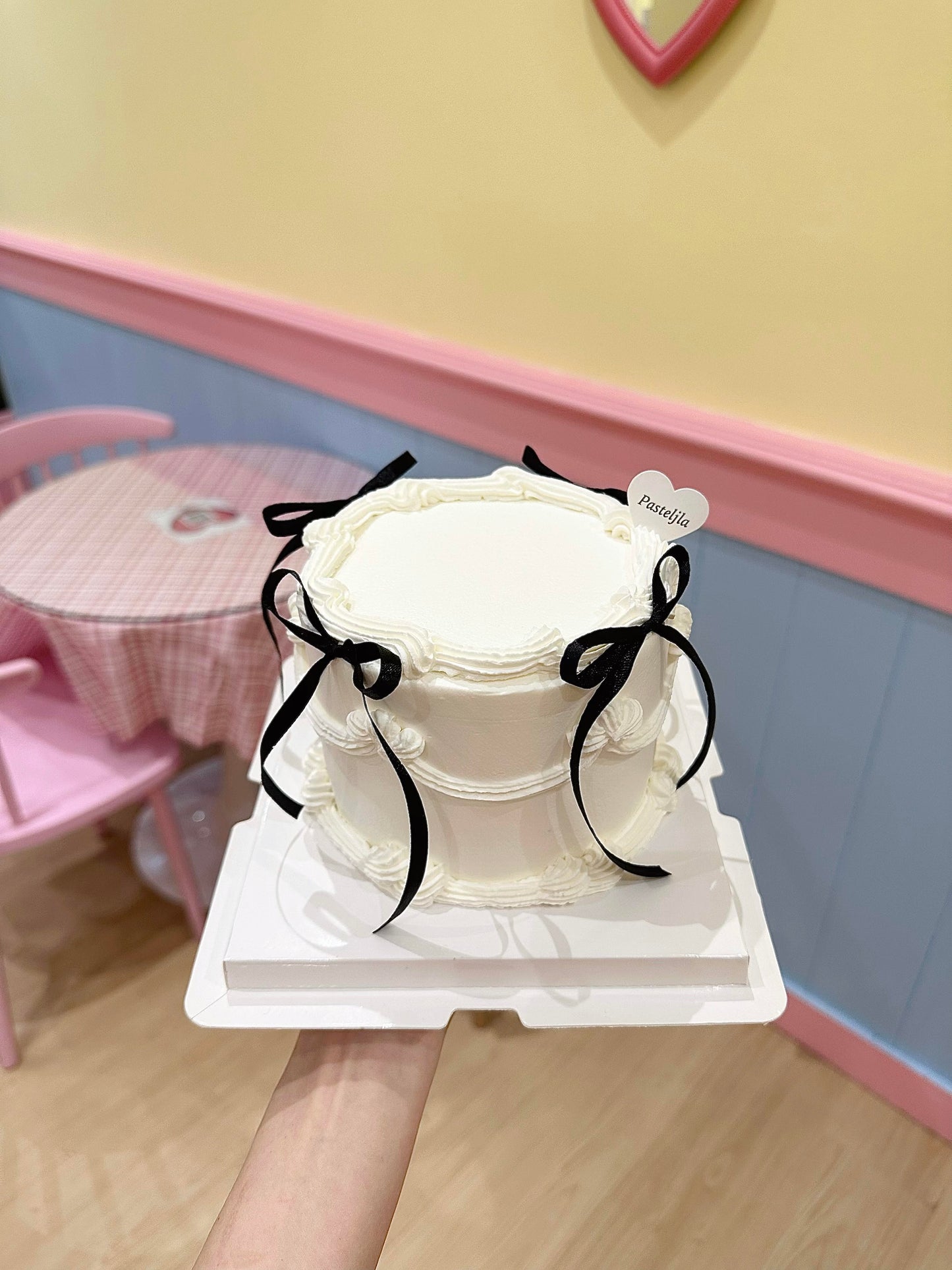 Ashley Ribbon Cake