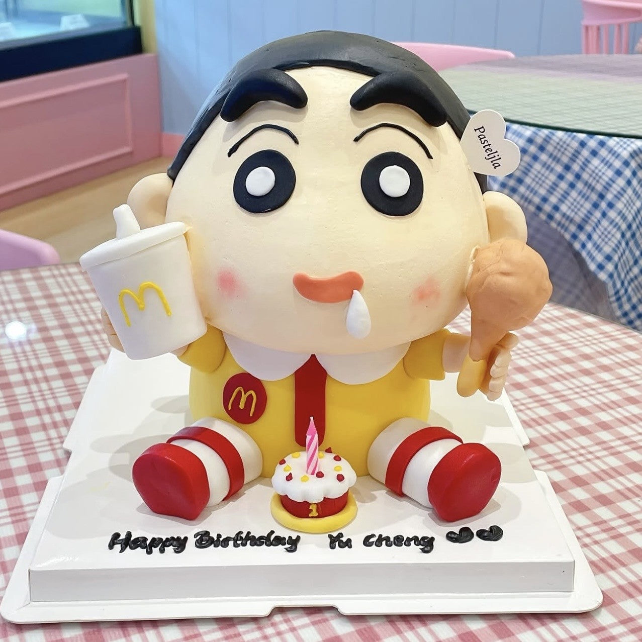 MCD Crayon Shinchan cake