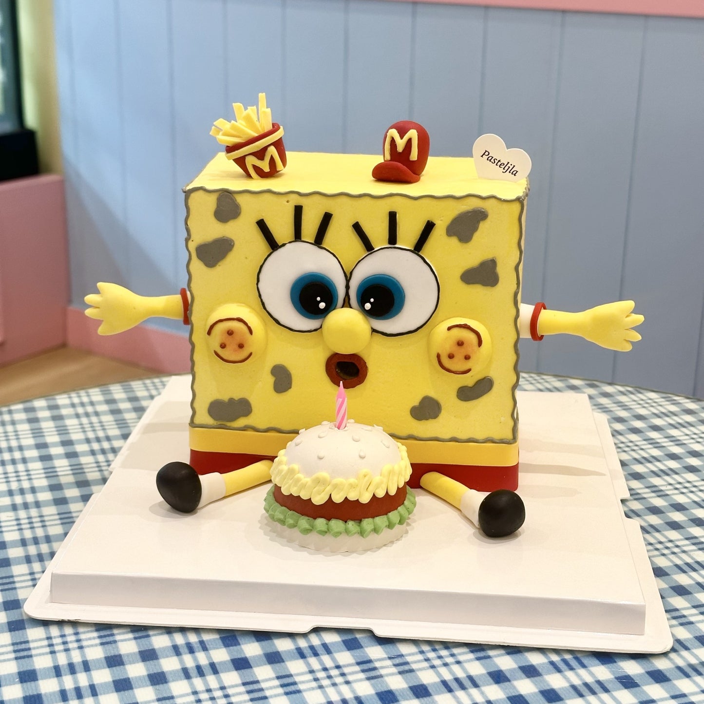 MCD SpongeBob cake