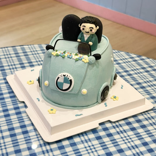 Cute BMW cake 