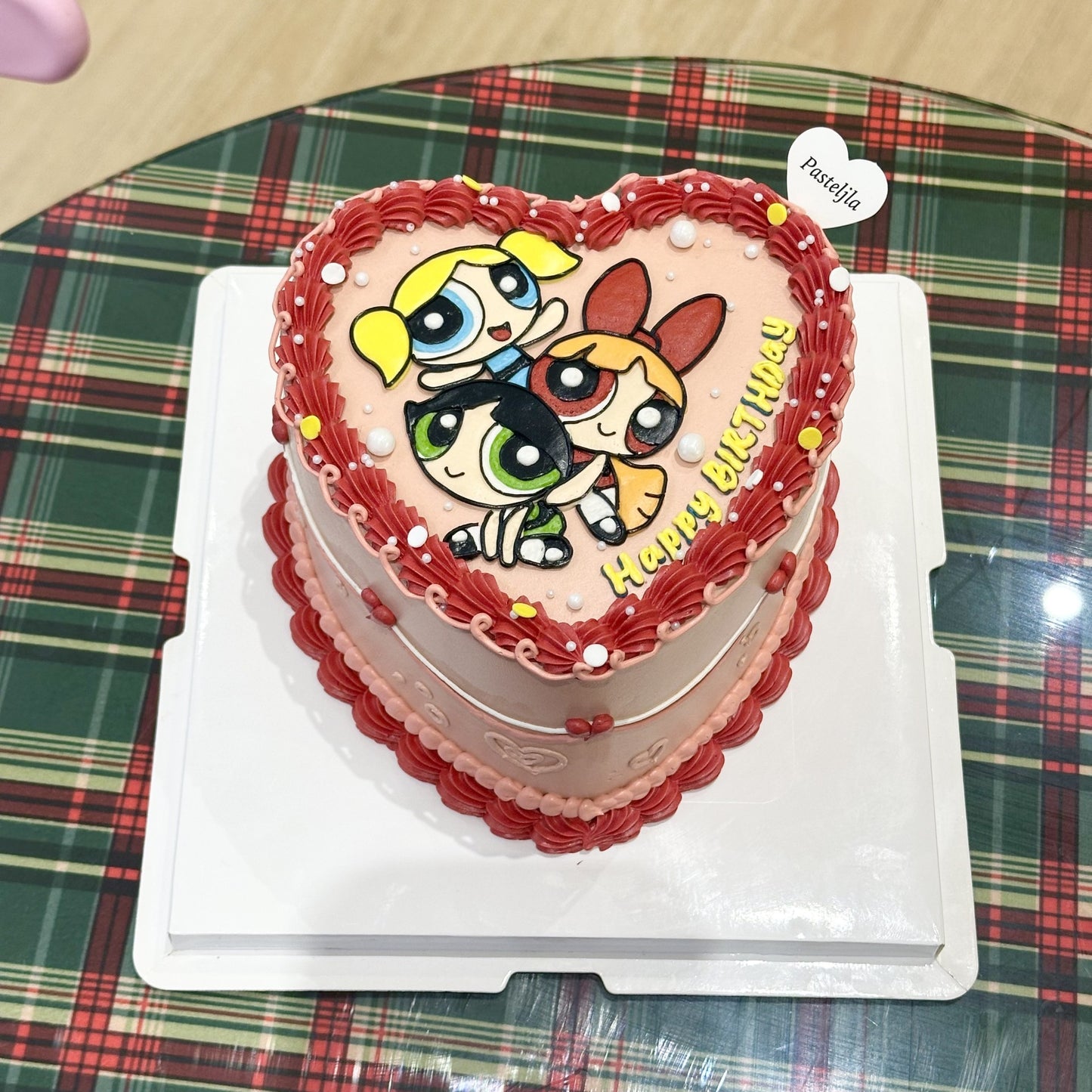 Heart shape powerpuff girl cake