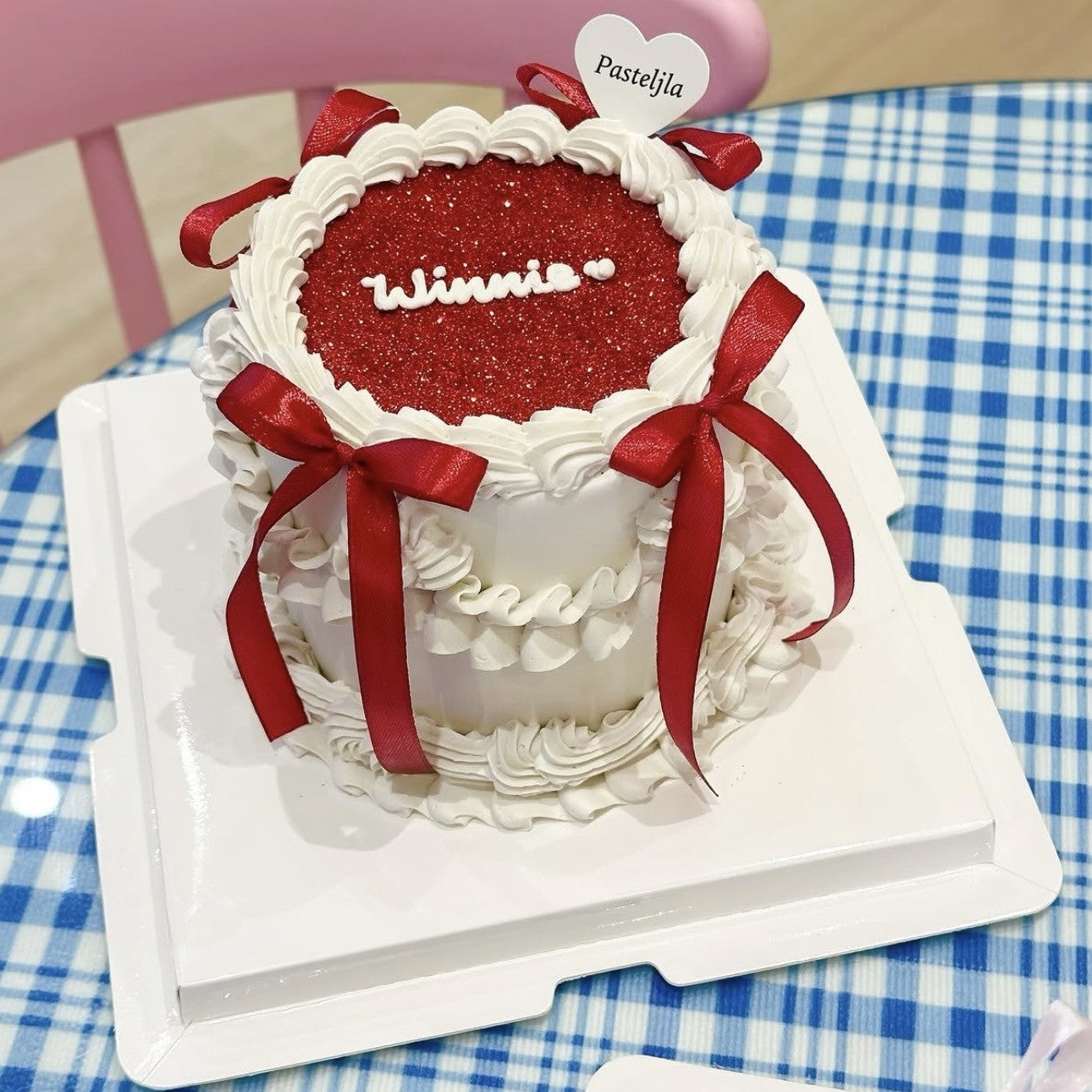 Britney glitter cake 