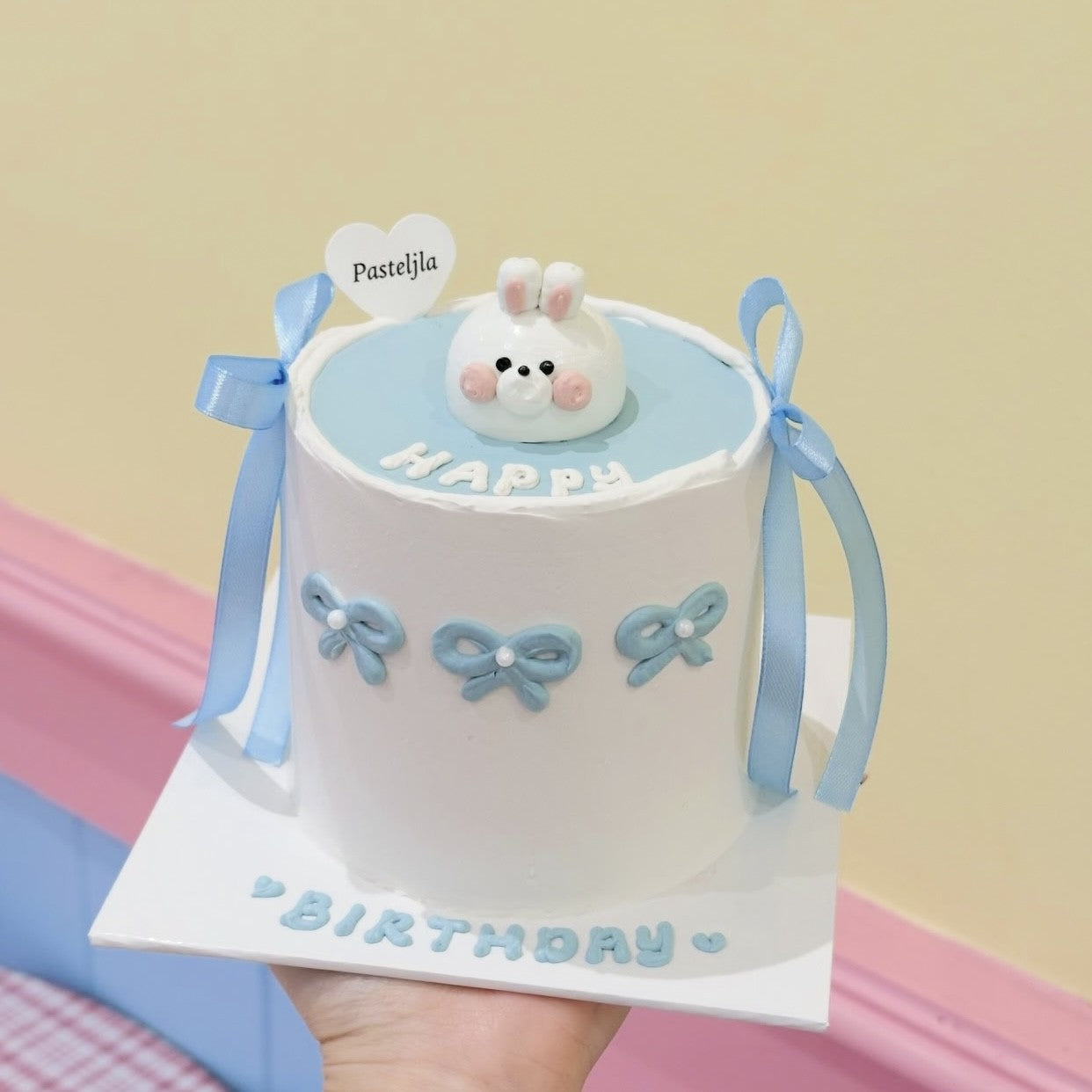 Cute Bunny cake 