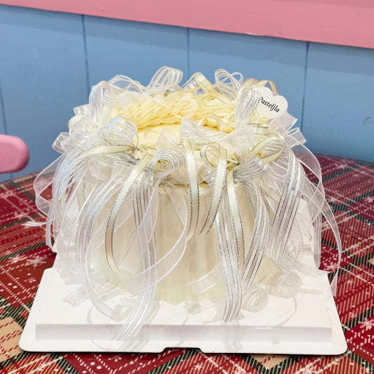 Lacey Coquette cake