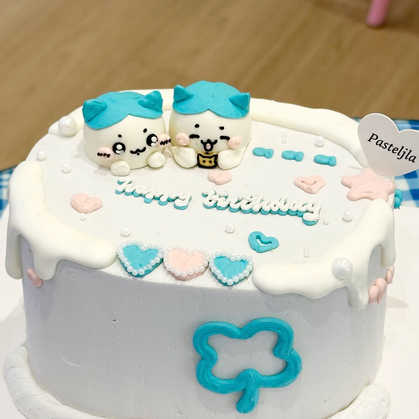 Chiikawa cake 