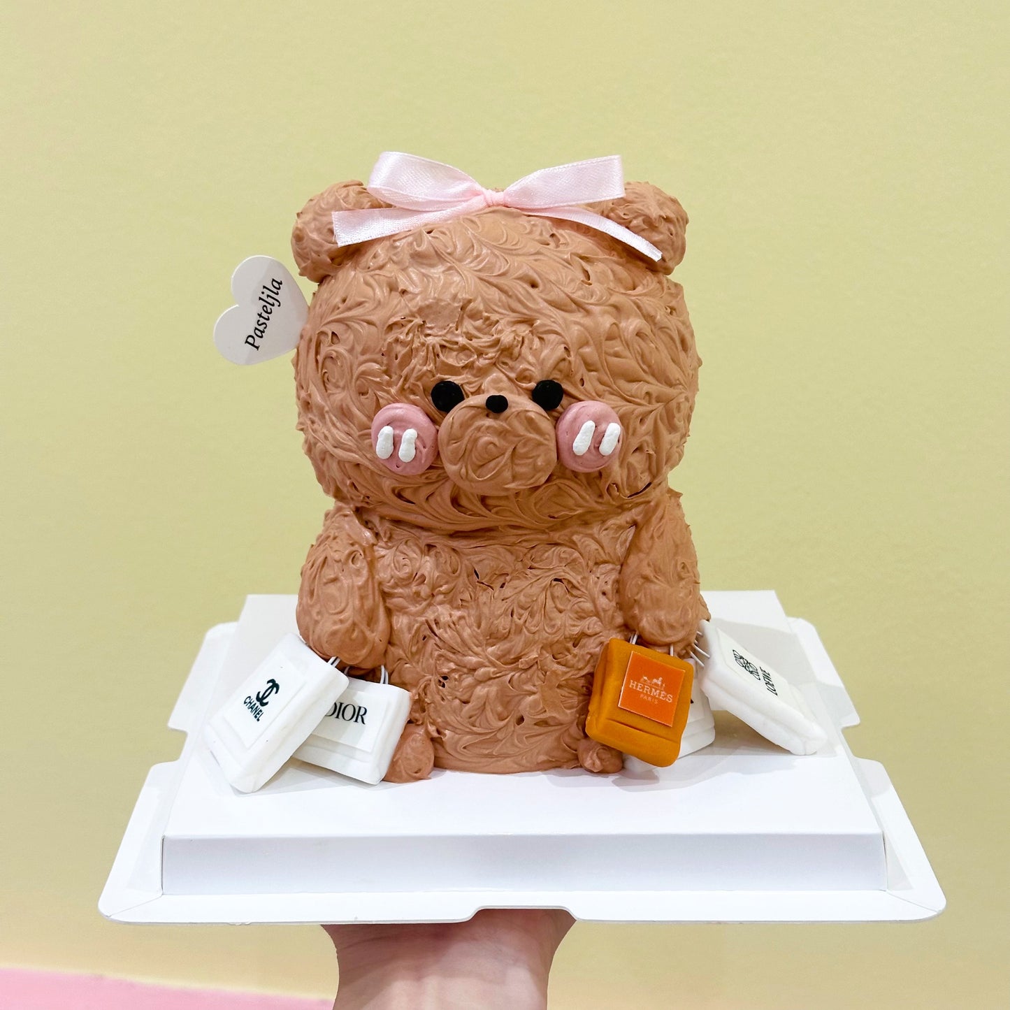 Shopaholic Bear Cake