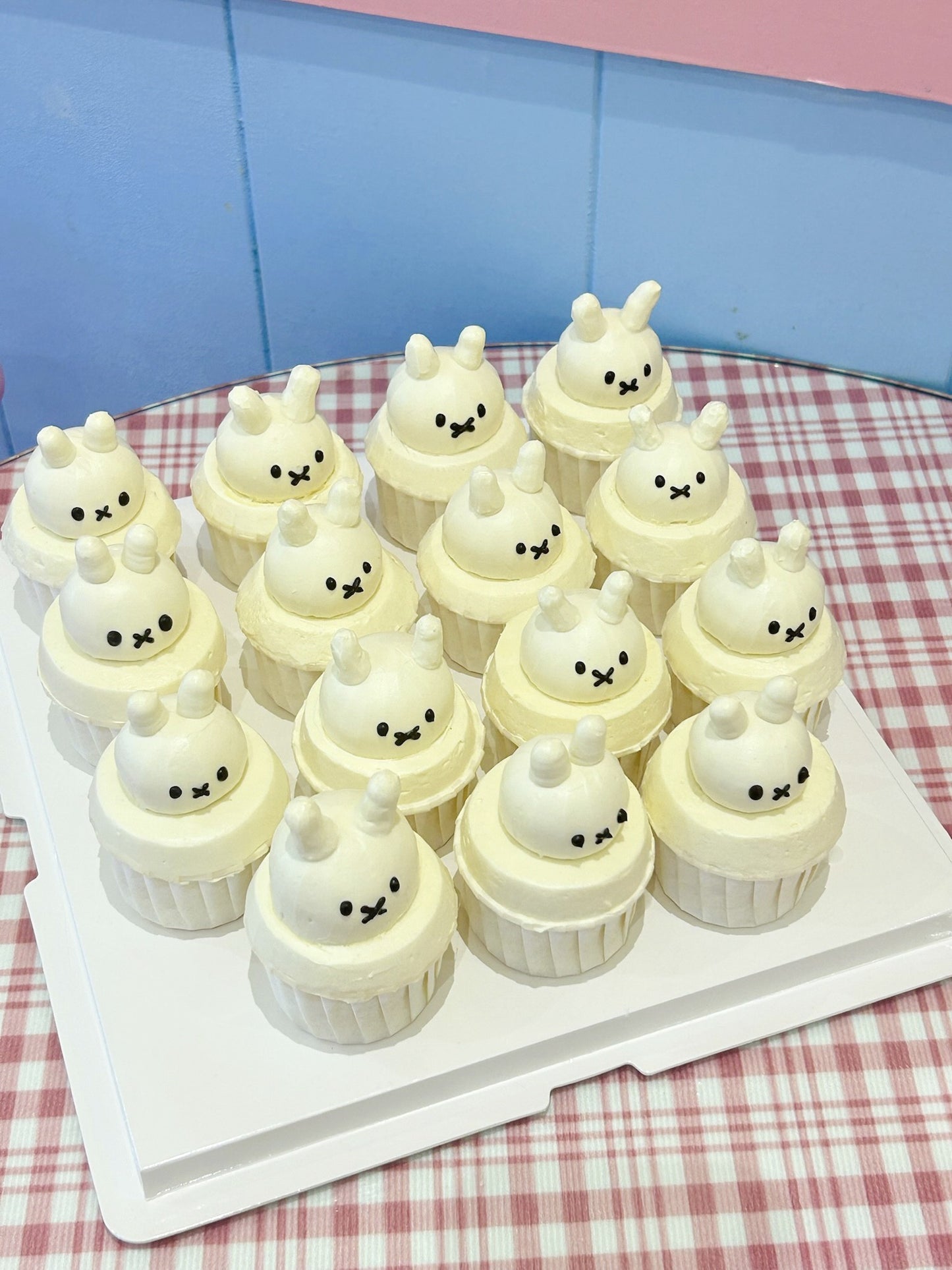 Miffy cupcakes 