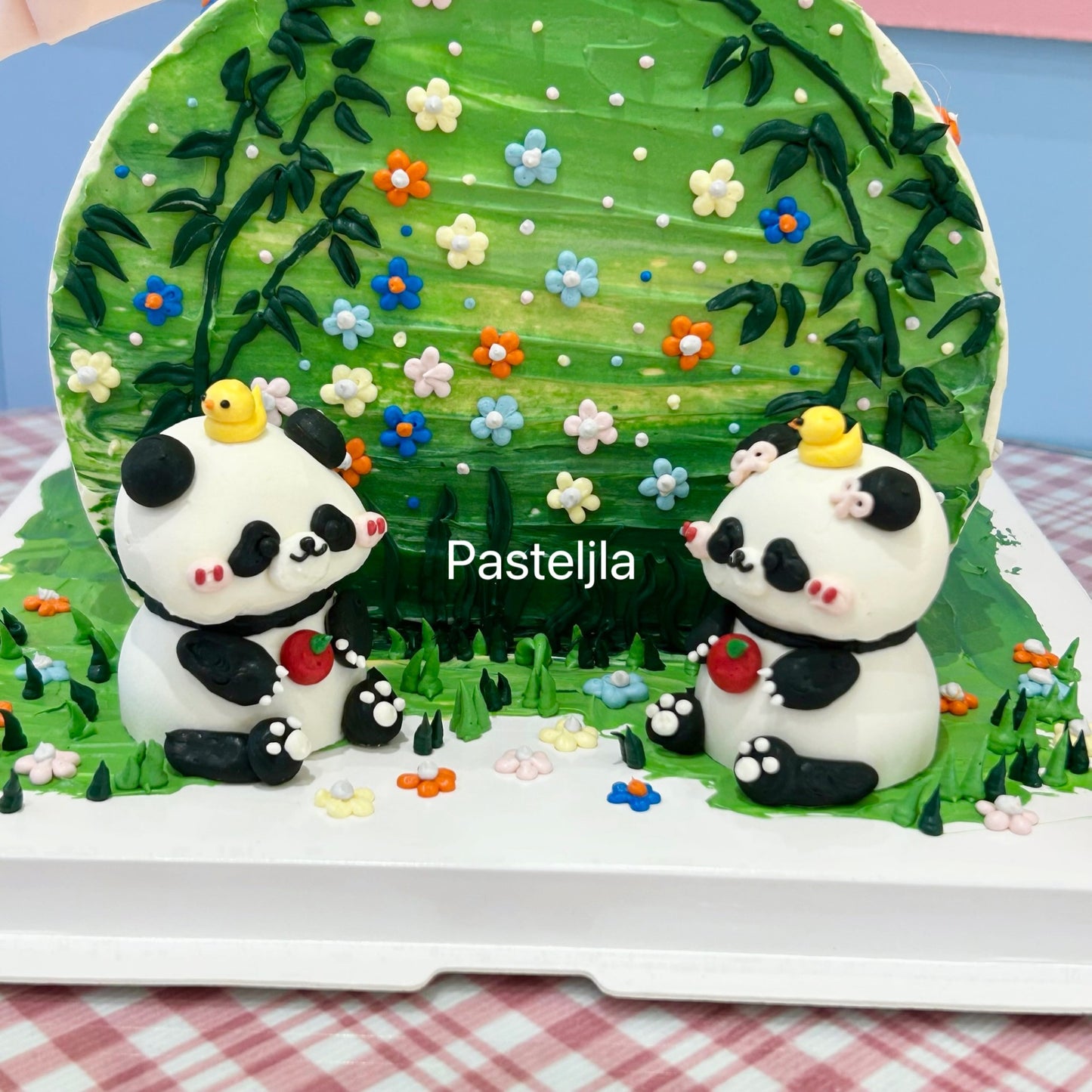 Panda cake