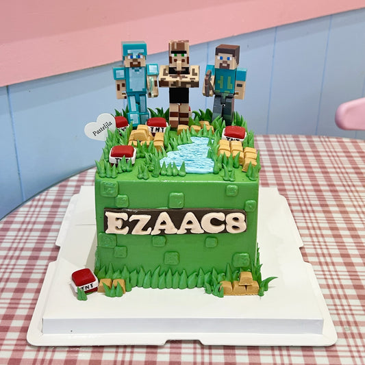Square Minecraft cake 