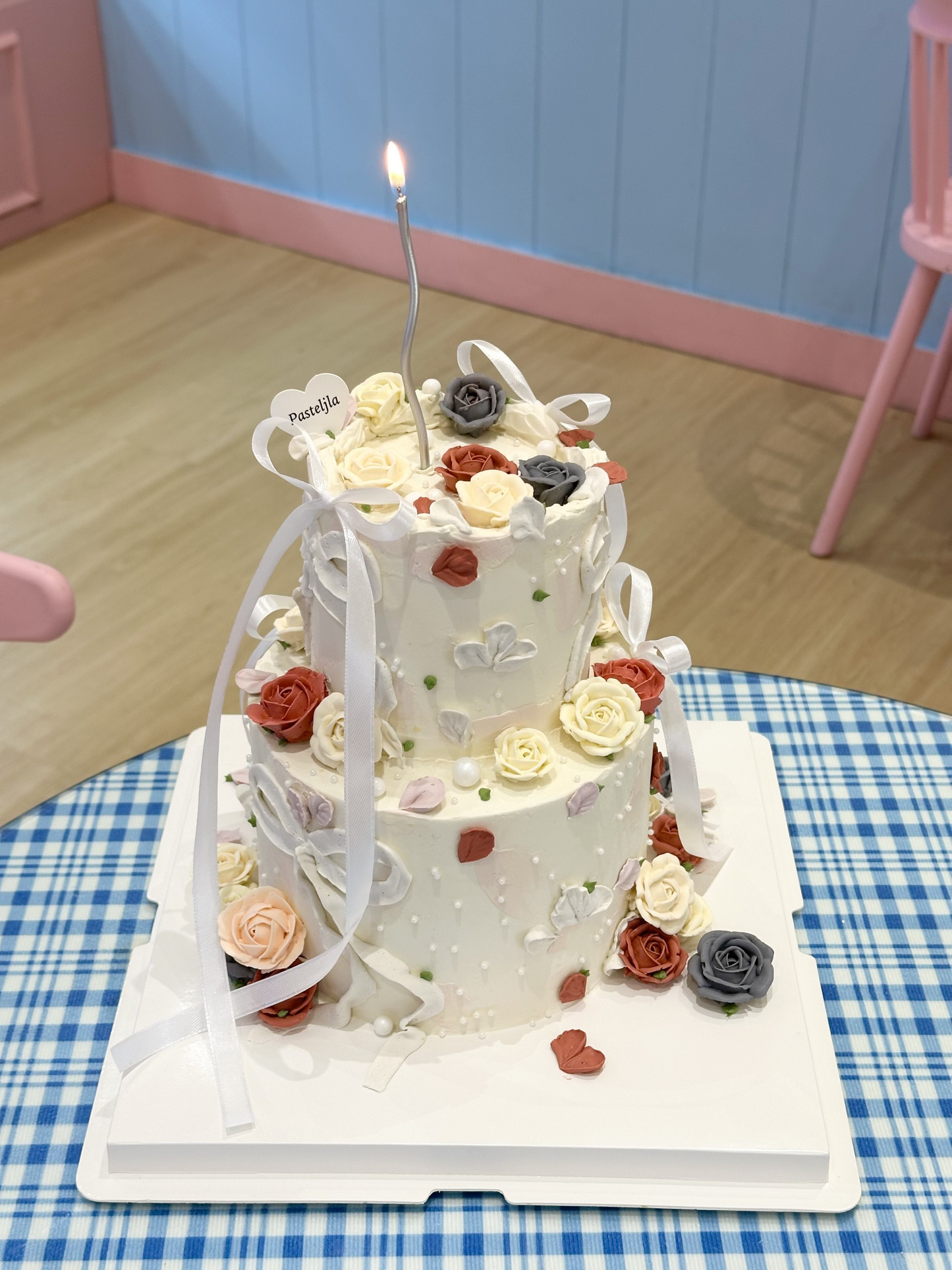 Two tier vintage rose cake