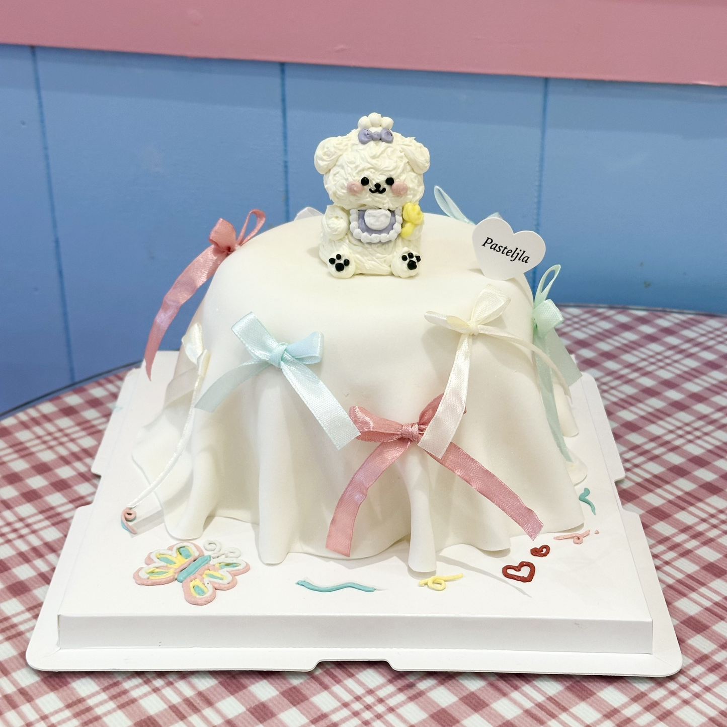 Cute white bear baby cake