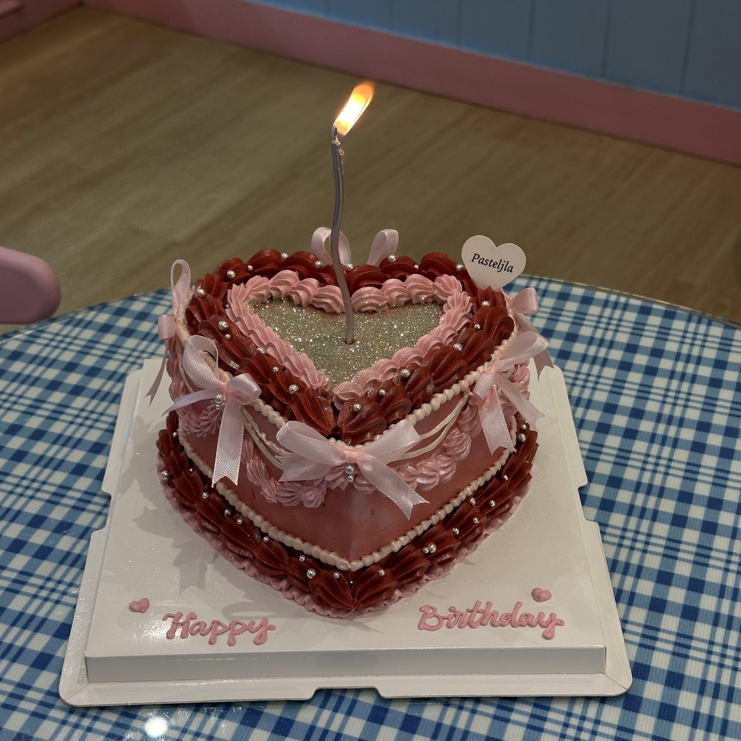 Celeste glitter cake 