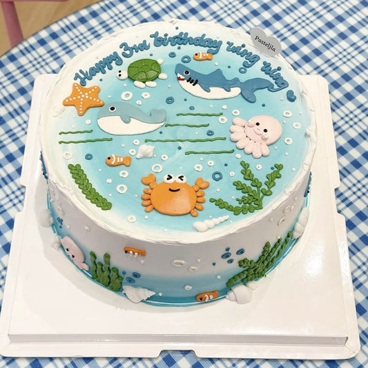 Handrawn under the sea cake 