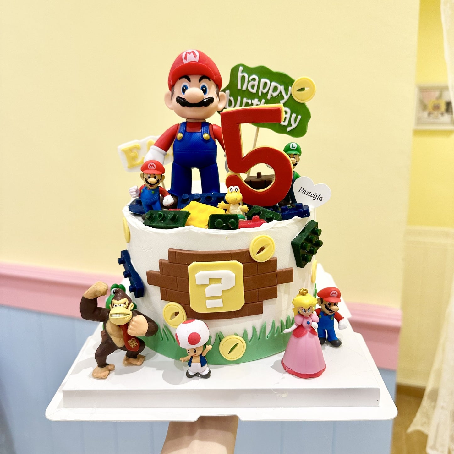 Mario and friends cake