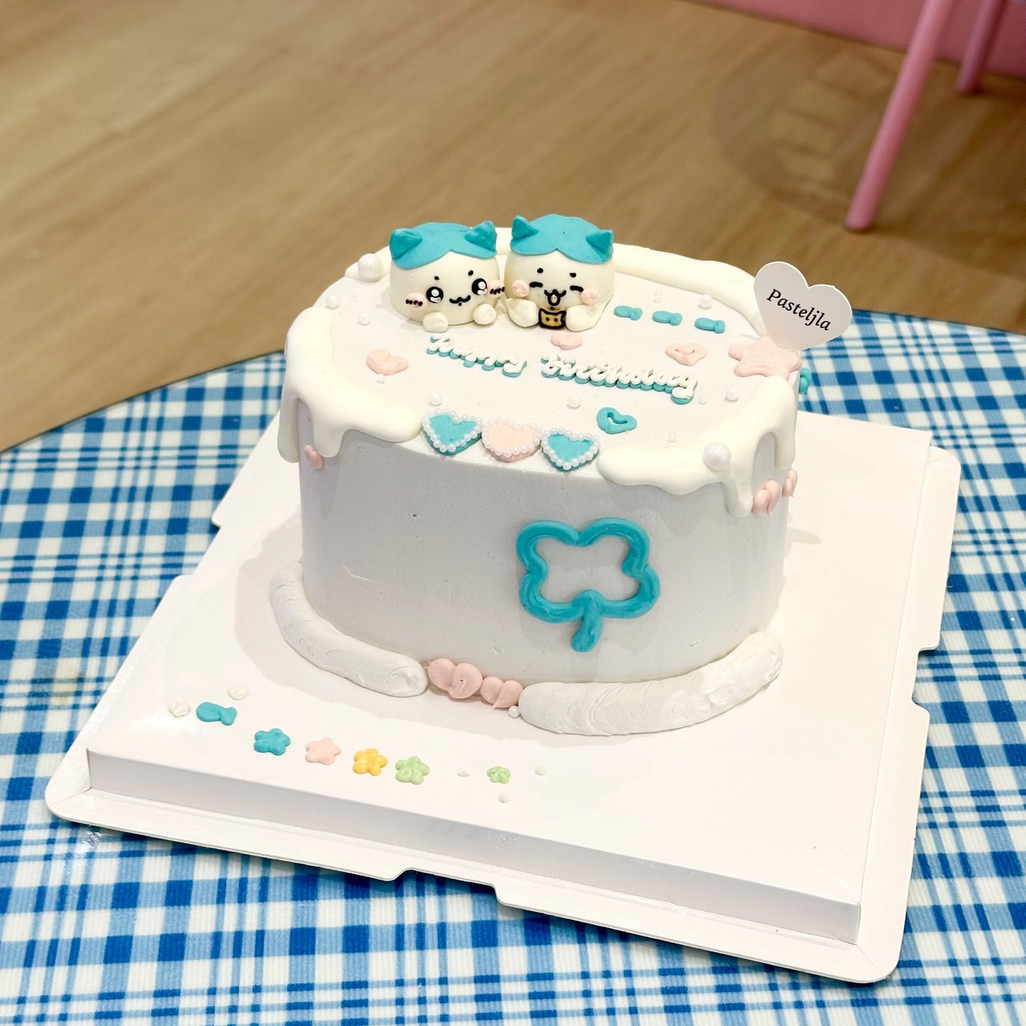 Chiikawa cake 
