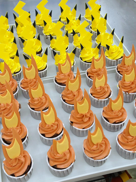 Pikachu and Charmander cupcakes
