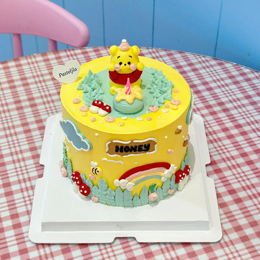 Pooh garden cake