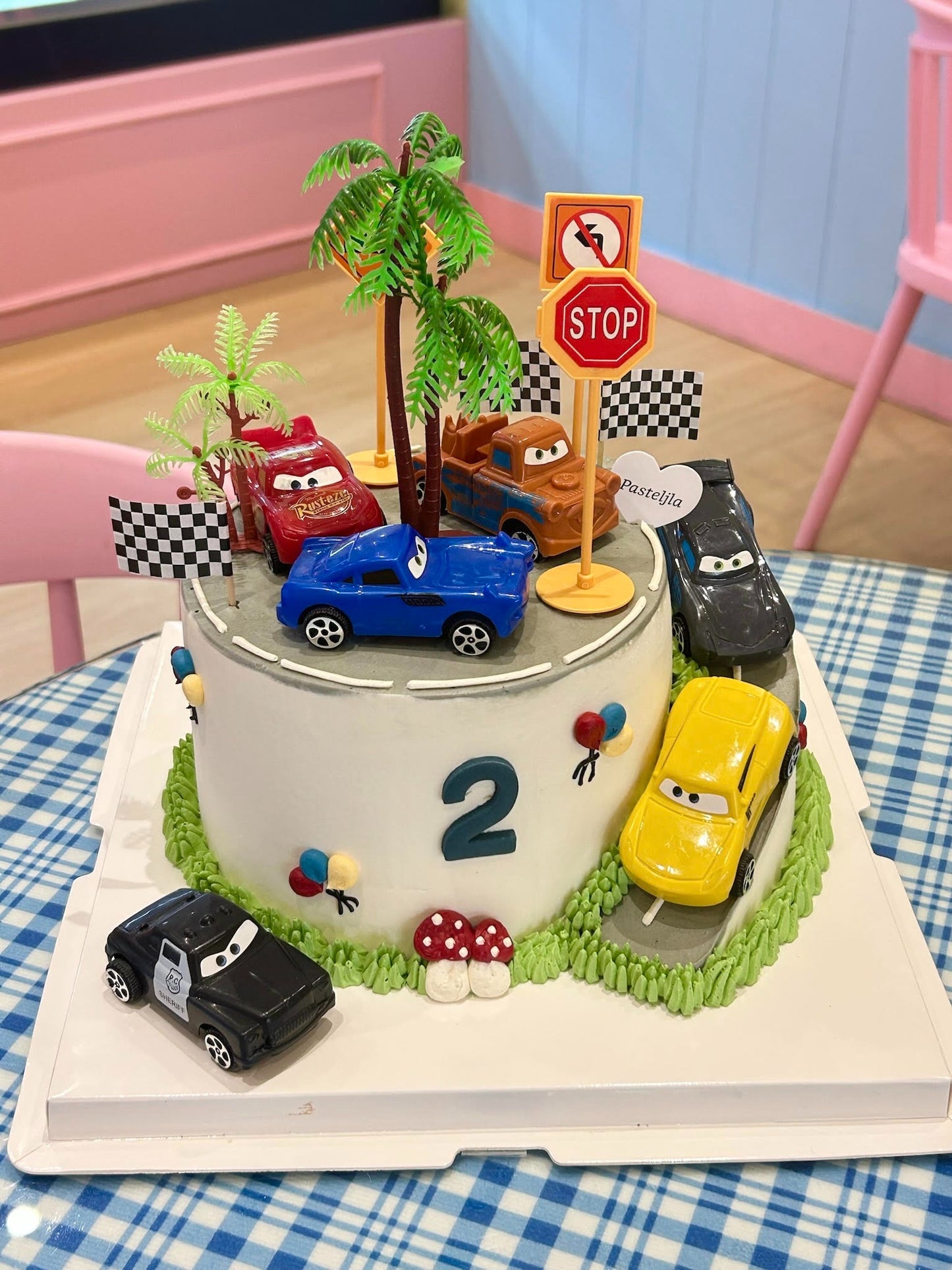 Cars cake