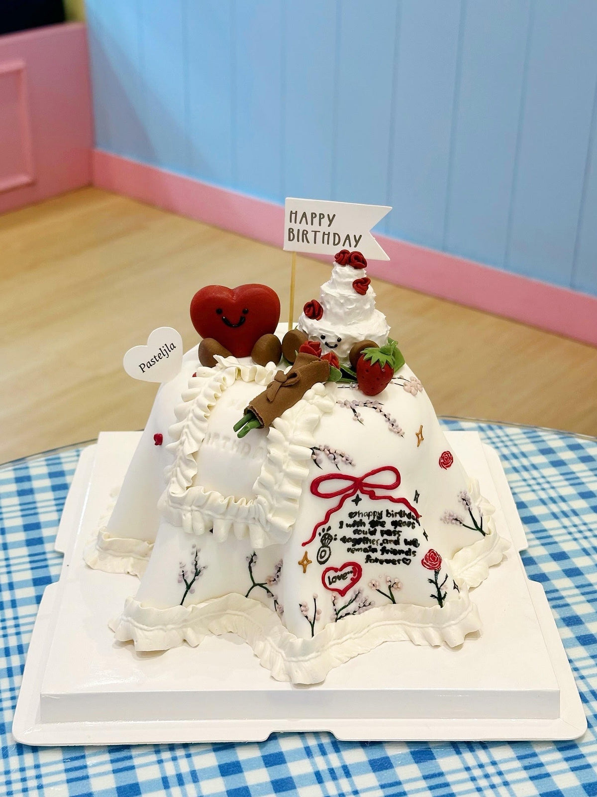 Jelly cat cake on table cake
