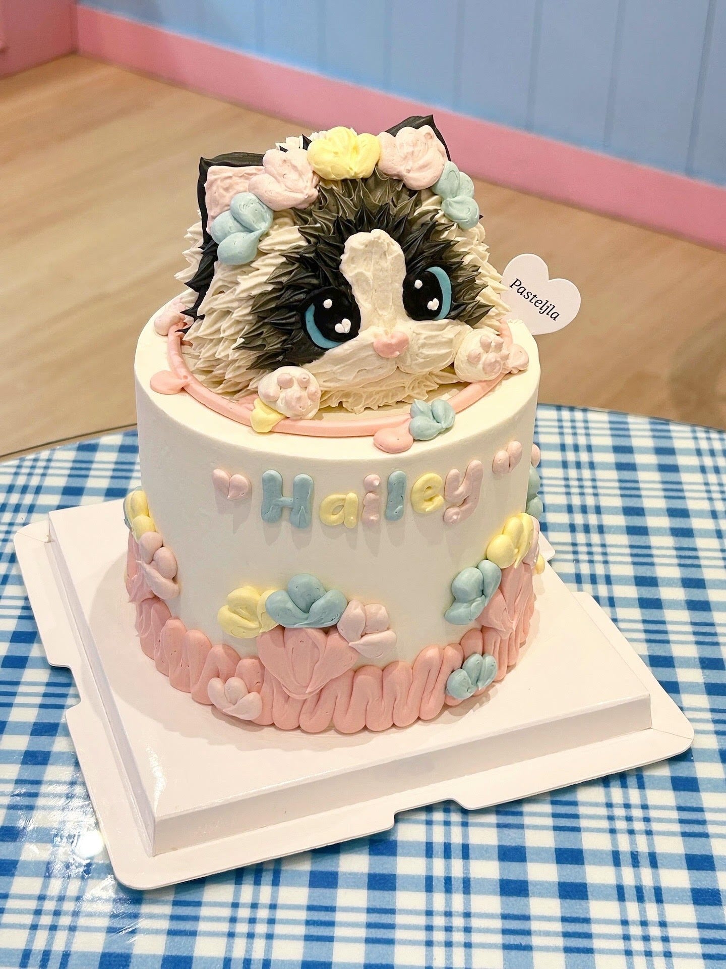 Soft pink kitty cake