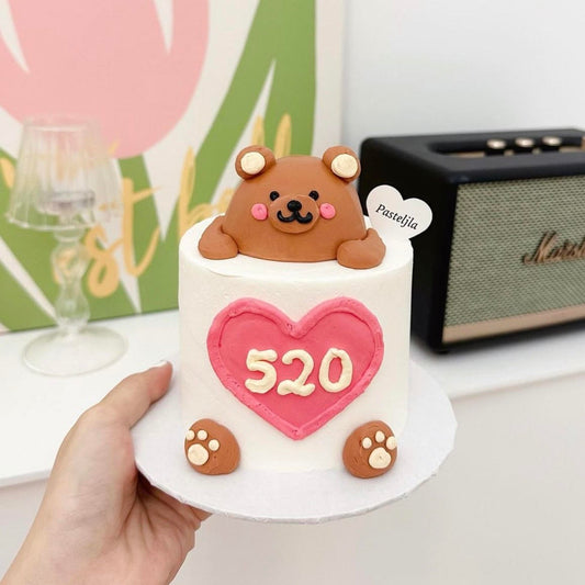 520 Bear Cake