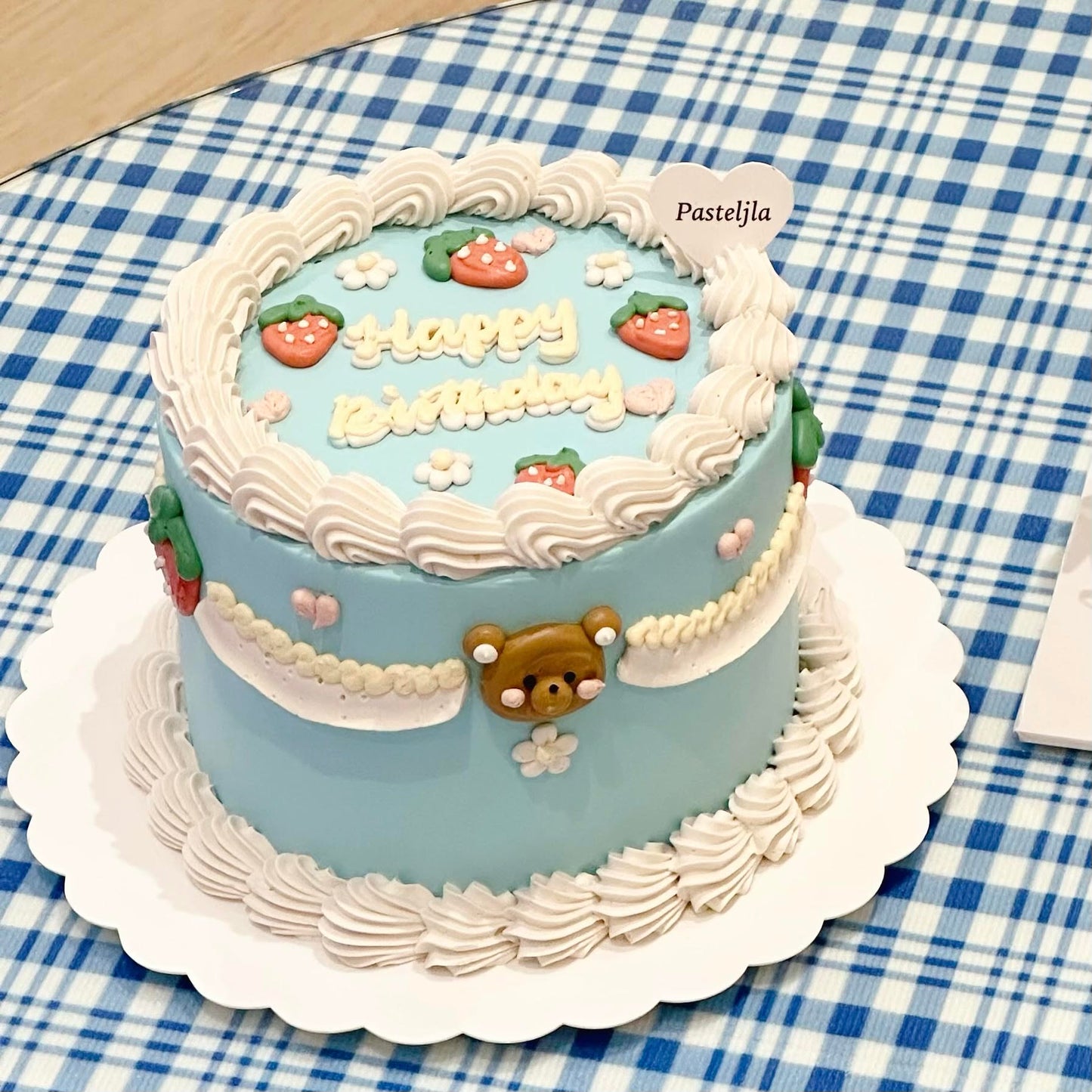 Blue cutie cake