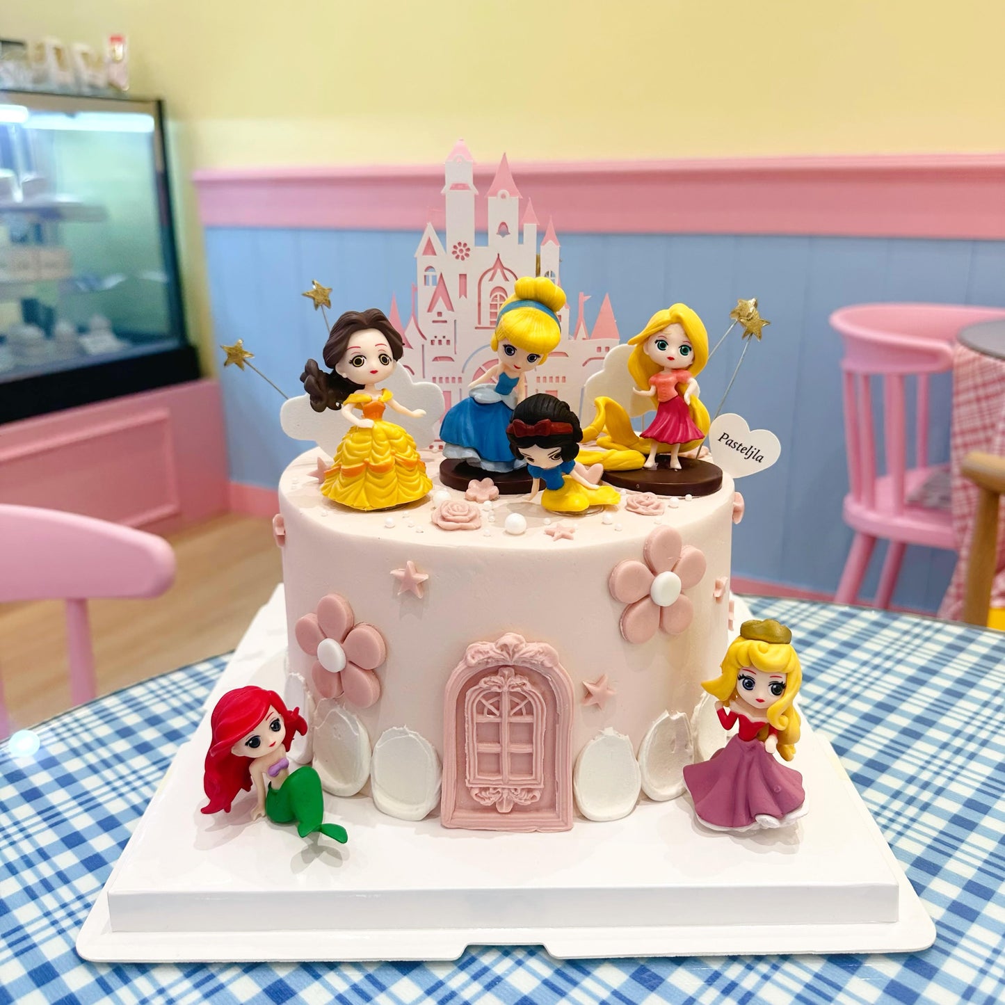 Disney Princess cake