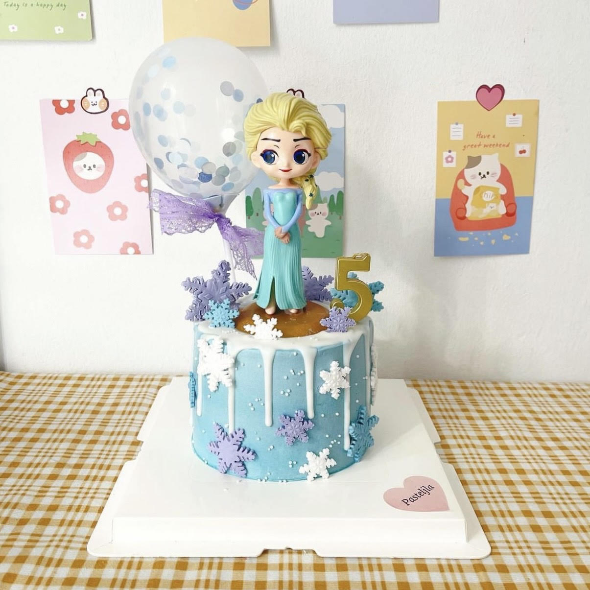 Frozen Elsa Cake