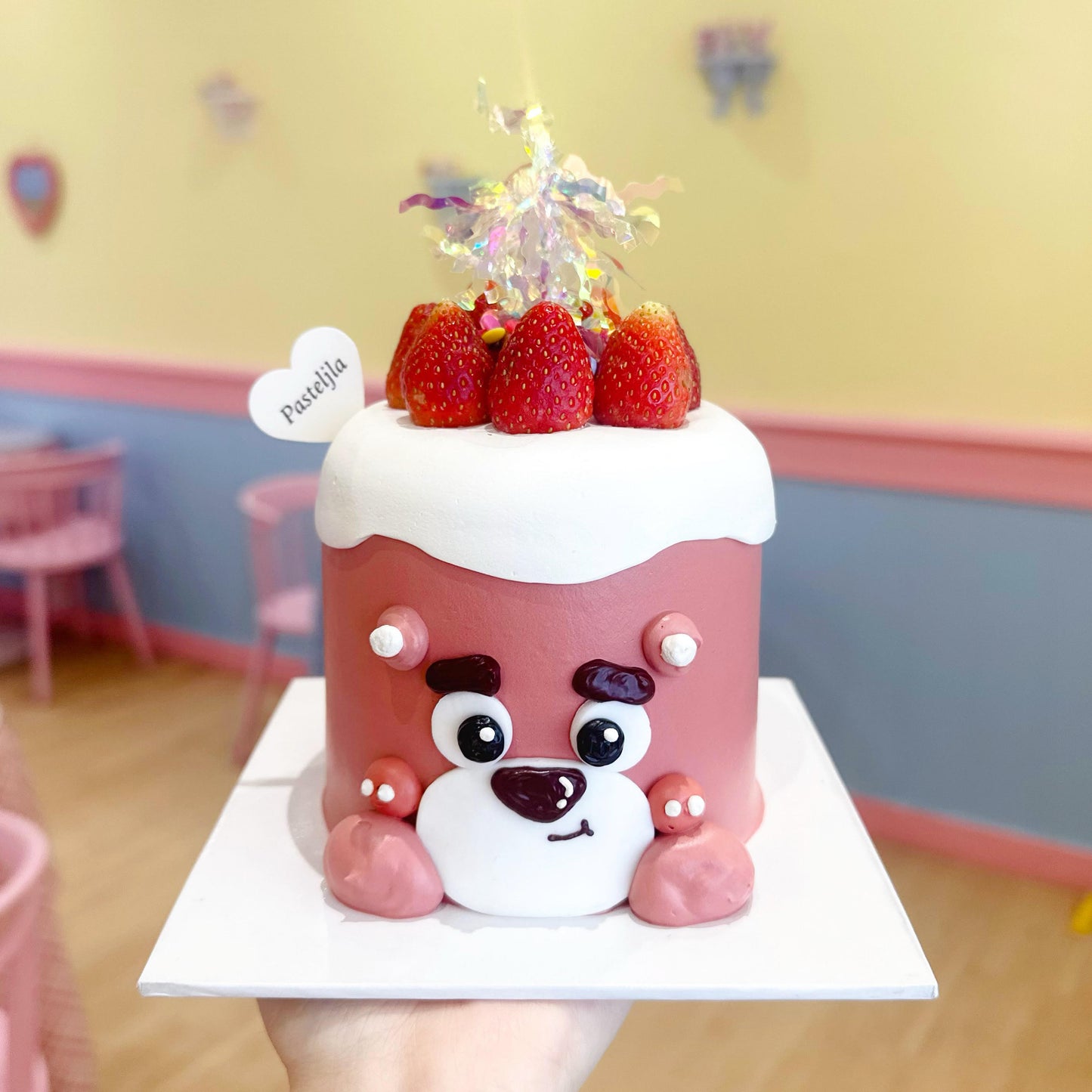 Lotso strawberry cake