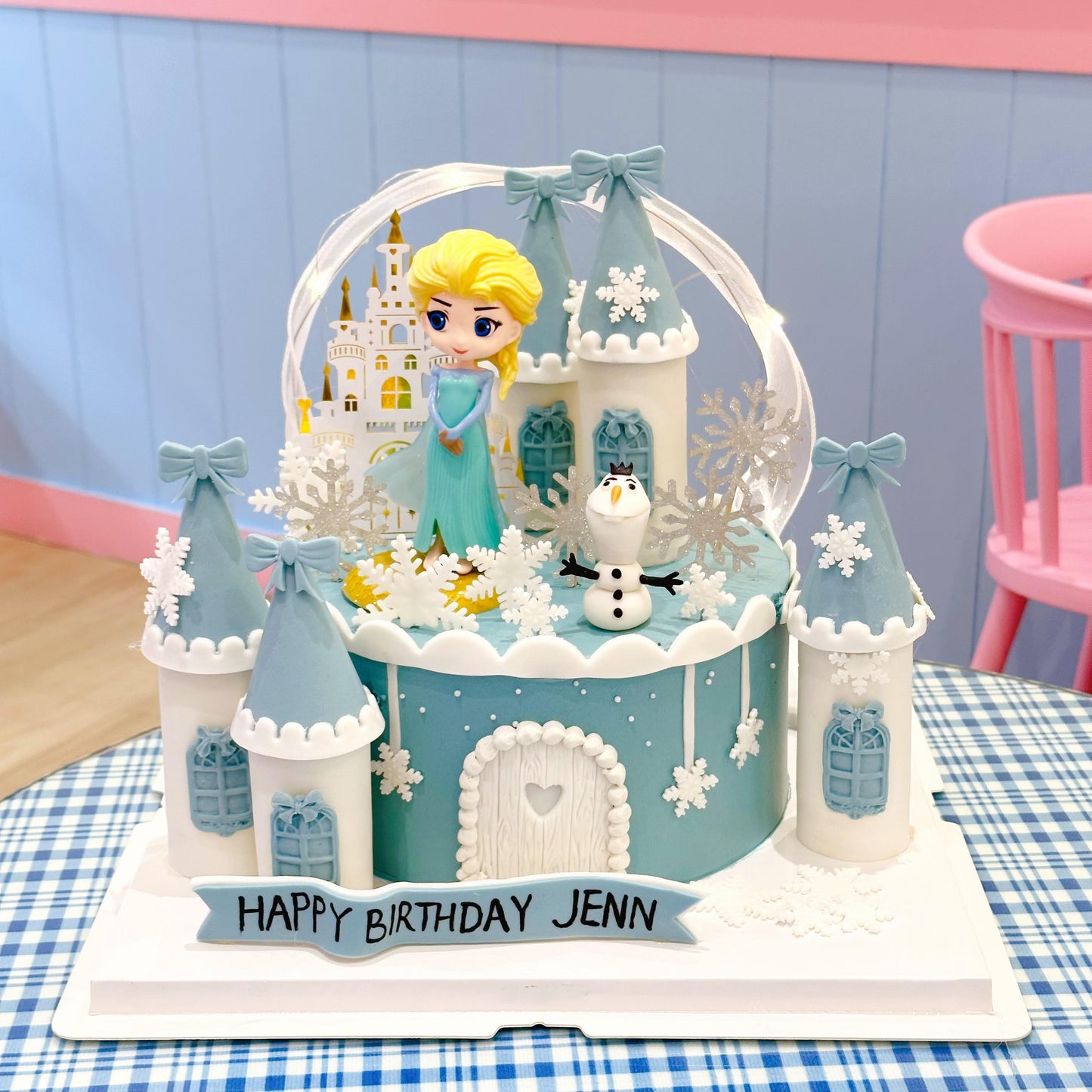 Frozen castle cake